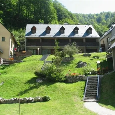 Apartment Studio-cabine Situe Au Calme Avec Parking Couvert, 5 Couchages